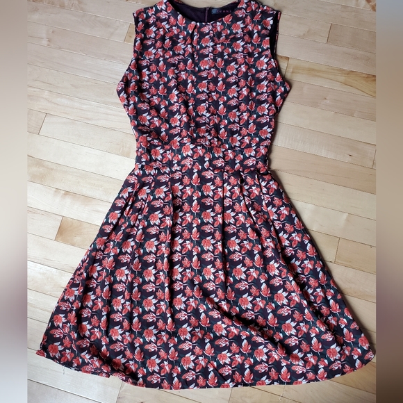 Tenki Autumn Leaves dress size medium - Picture 1 of 6